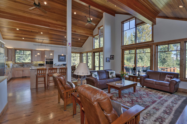 Tahoe Vacation Rentals - Lake Front House - Living Room